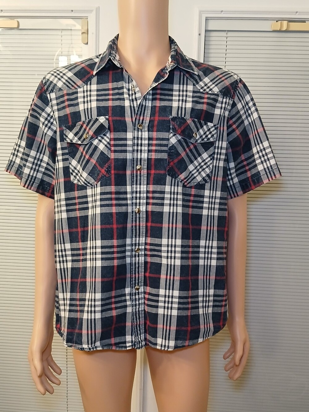 Men's Short-Sleeve Black & White Plaid Button-Up Shirt with Red Accents